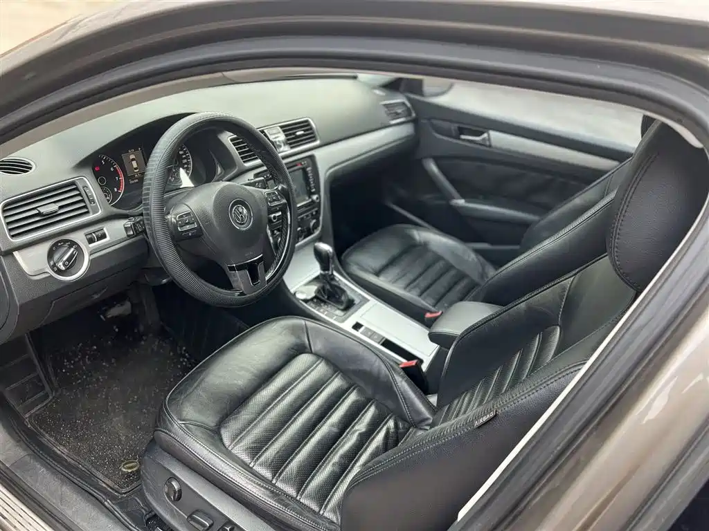 Volkswagen Passat 2013 2.0TSI DSG Yuzun фото 7