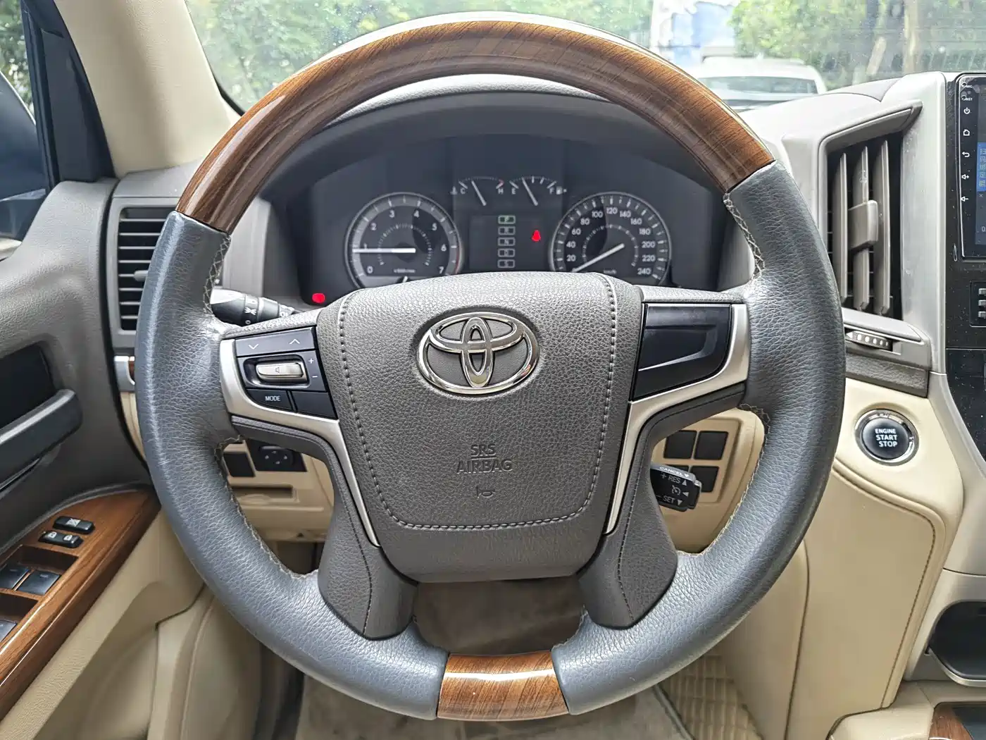Toyota Land Cruiser (Import) фото 14