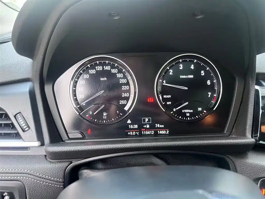 BMW 2 Series Touring 2018 218i M Sport Package фото 11