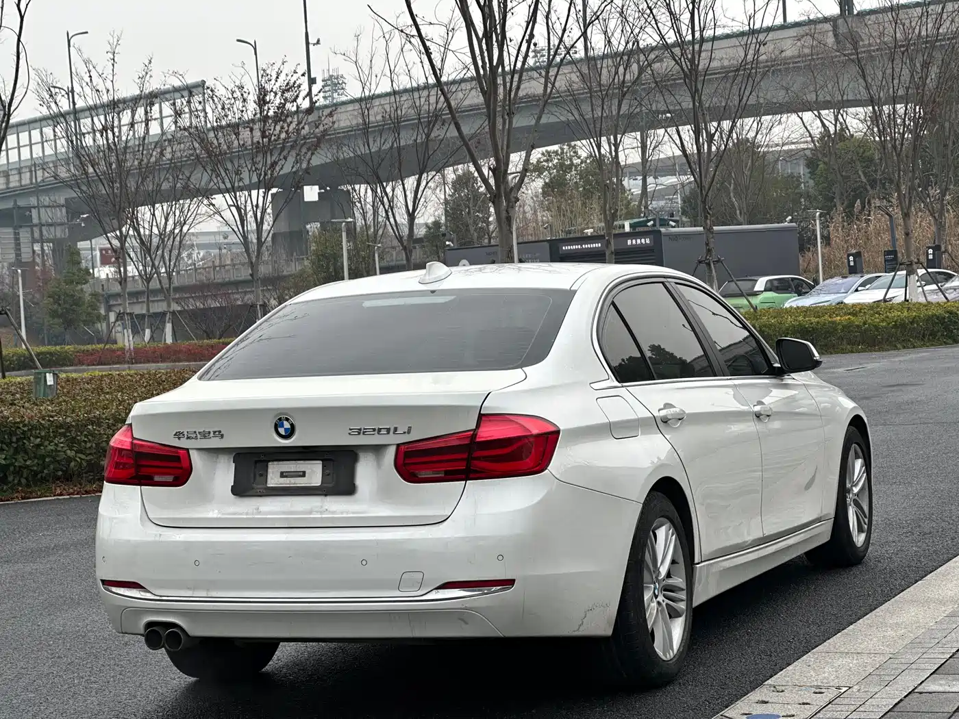 BMW 3 Series 2017 320Li Fashion фото 6
