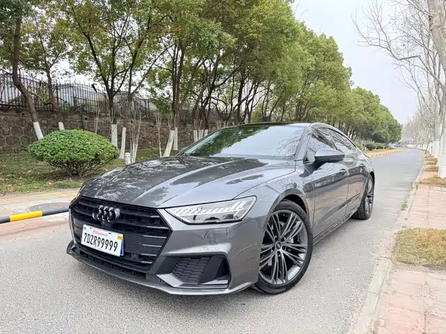 Audi A7 45 TFSI, Select