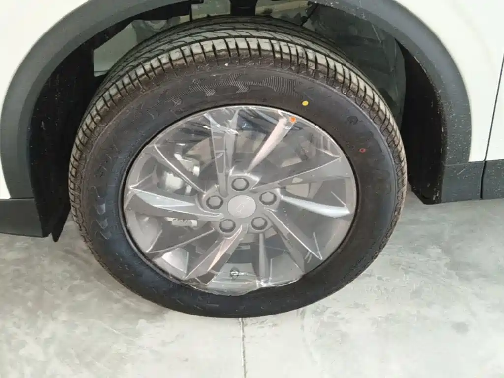 Geely Coolray 2026 2025 BinYue L 1.5TD DCT Beyond Edition
