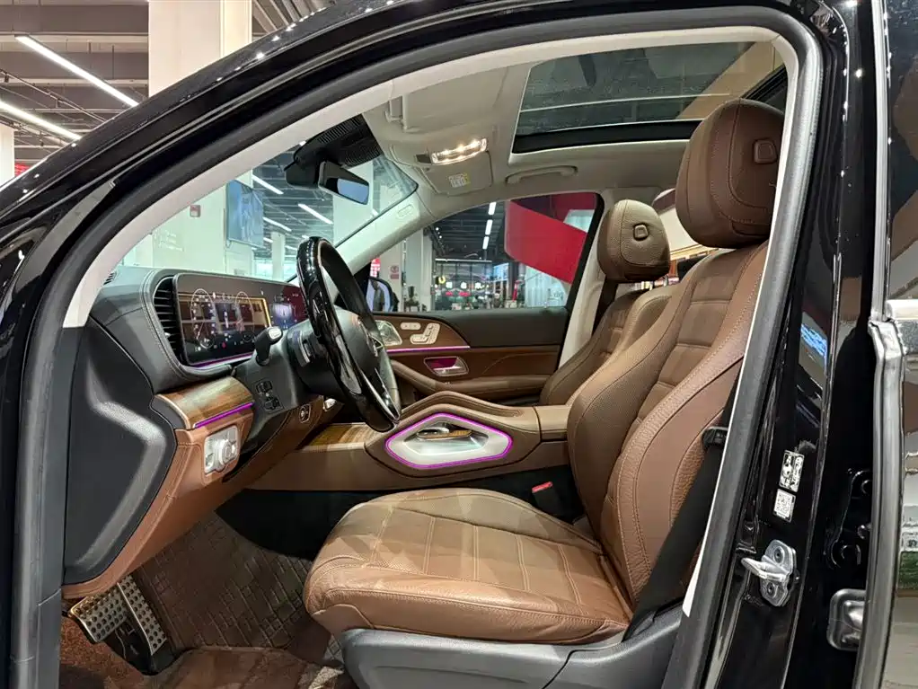 Mercedes-Benz GLS 2024 Model GLS 450 4MATIC Luxury фото 14