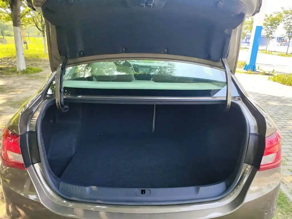 Buick Excelle 2016 15N Manual Elite фото 19
