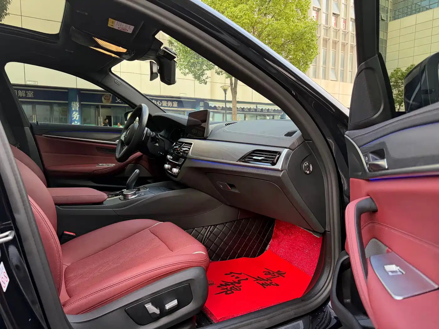 BMW 5 Series 2022 530Li Leading M Sport Package фото 7