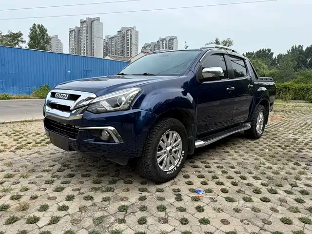 Isuzu D-MAX 2020 1.9T 4WD Automatic Flagship China VI RZ4E Hi-Power
