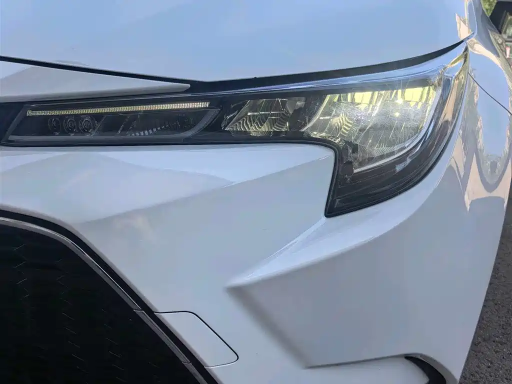 Toyota Levin 2022 185T CVT Luxury Edition фото 8