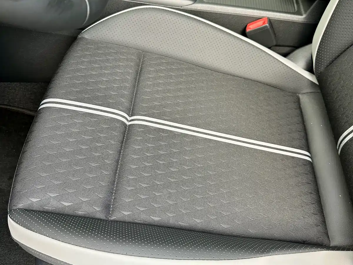 Volkswagen Golf 2026 300TSI Pro фото 35