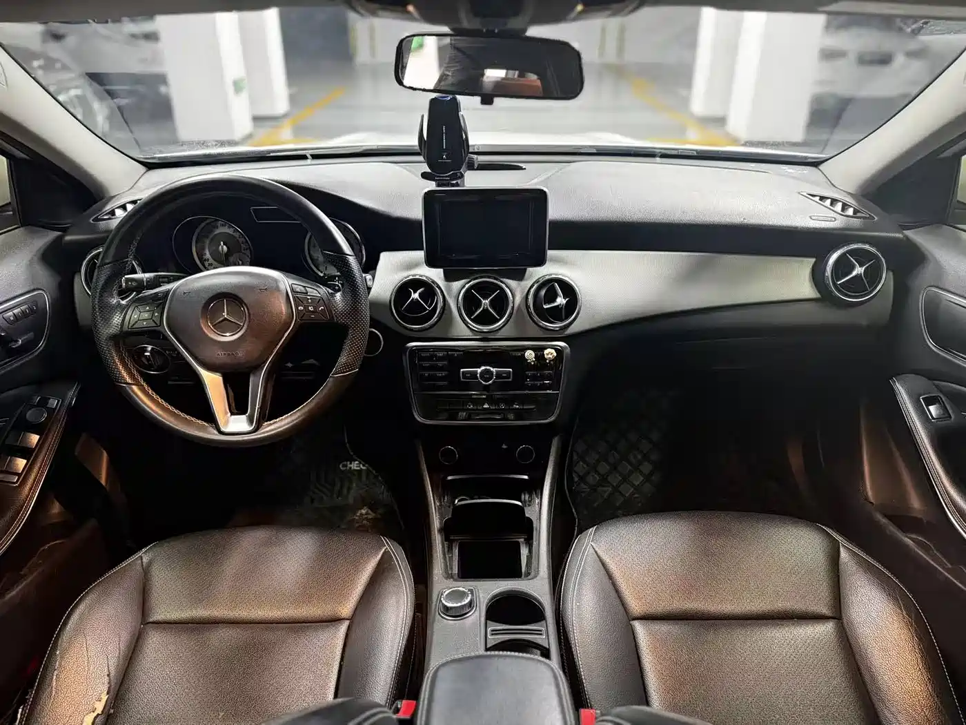 Mercedes-Benz GLA 2015 GLA 200 Dynamic фото 14