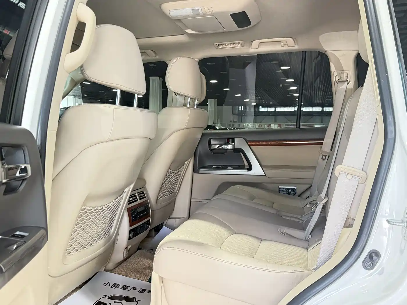 Toyota Land Cruiser 2012 4.6L Automatic VX-R фото 11