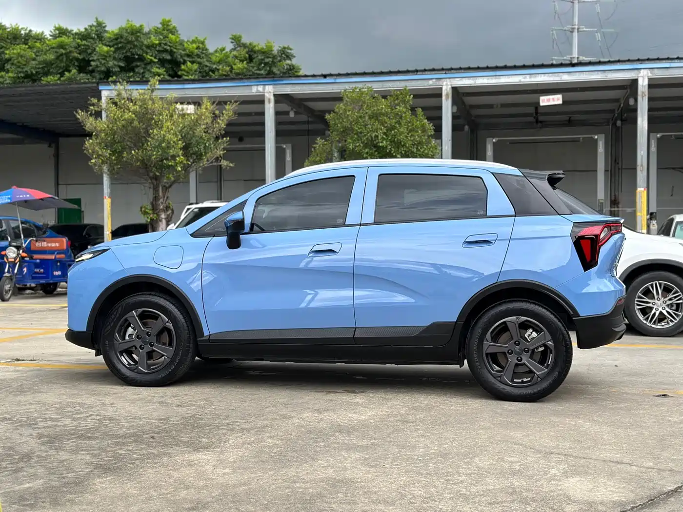 Фото 4 - Geely Geometry E Firefly