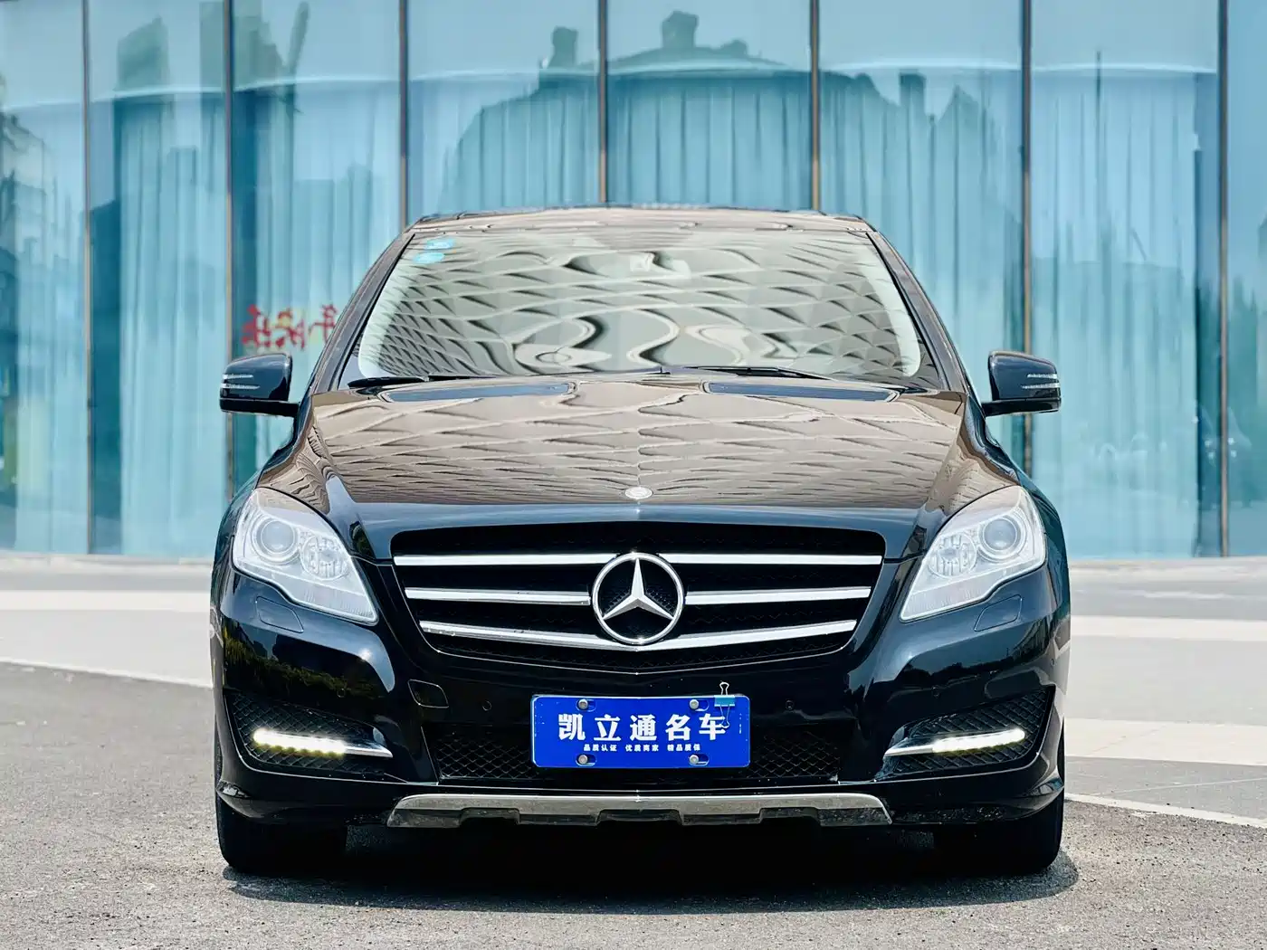 Mercedes-Benz R-Class 2017 R 320 4MATIC Business Collector's Edition фото 2