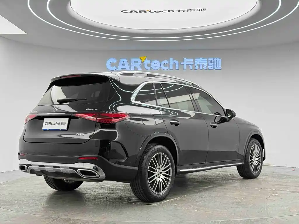 2026 Mercedes-Benz GLC