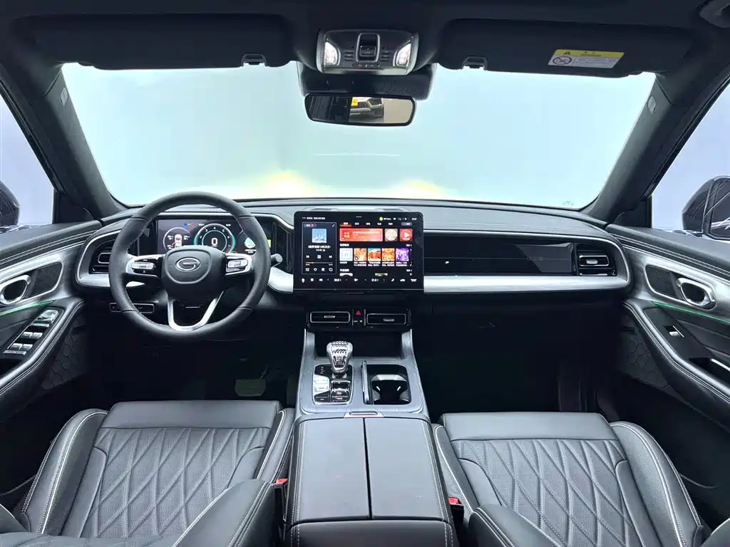 GAC Trumpchi Trumpchi GS8 2025 Pilot Series 2.0TGDI 2WD Luxury Edition 5-seater фото 10