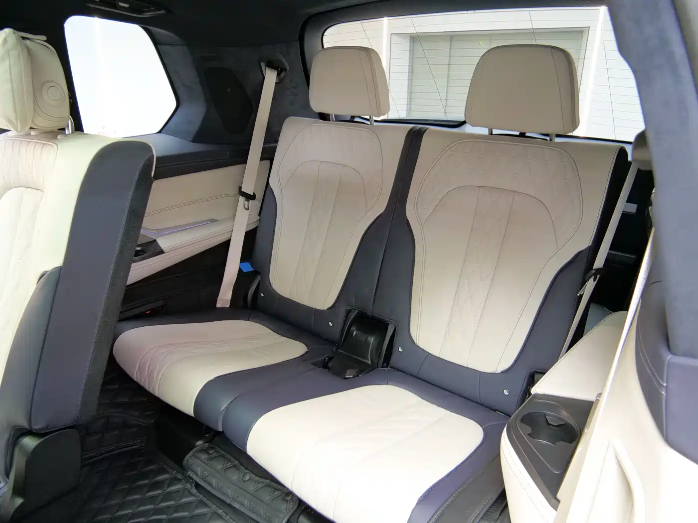 BMW X7 2021 xDrive40i Executive M Sport Package фото 17