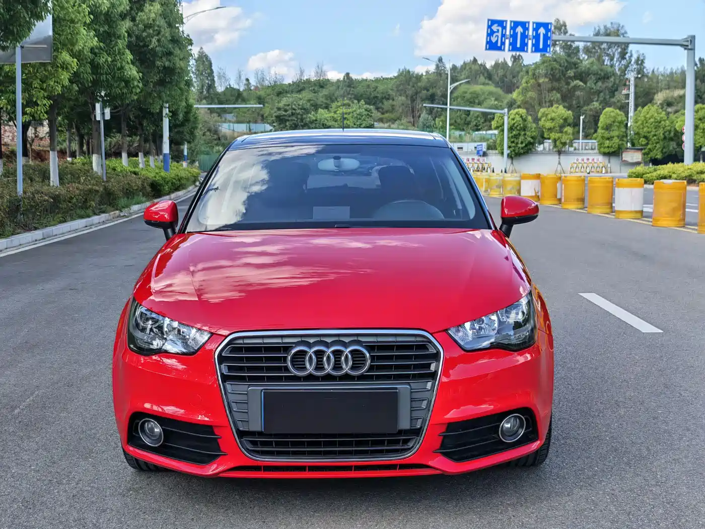 Audi A1 2013 Model 30 TFSI Sportback Ego фото 2
