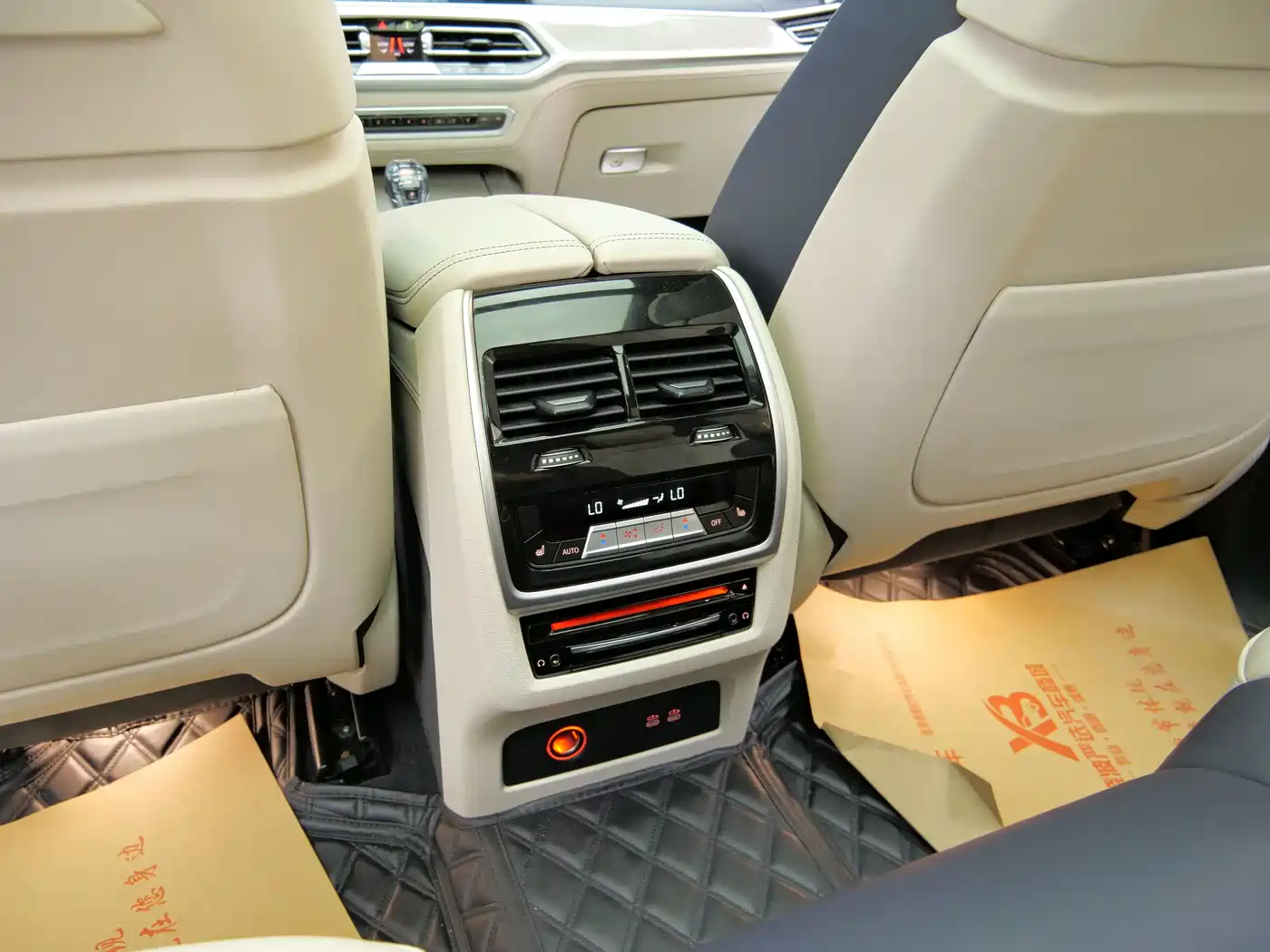 BMW X7 2021 xDrive40i Executive M Sport Package фото 18