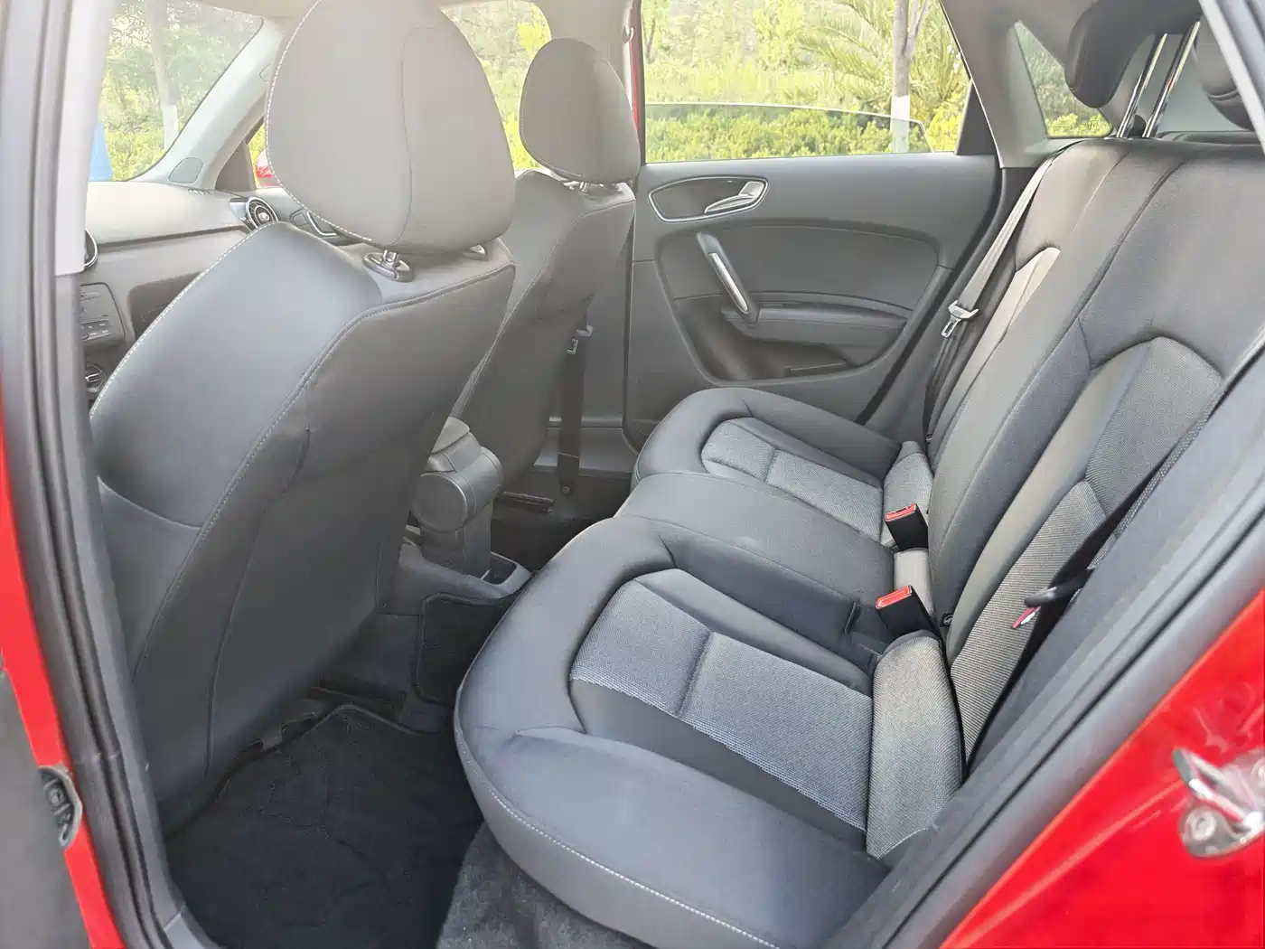 Audi A1 2013 Model 30 TFSI Sportback Ego фото 6