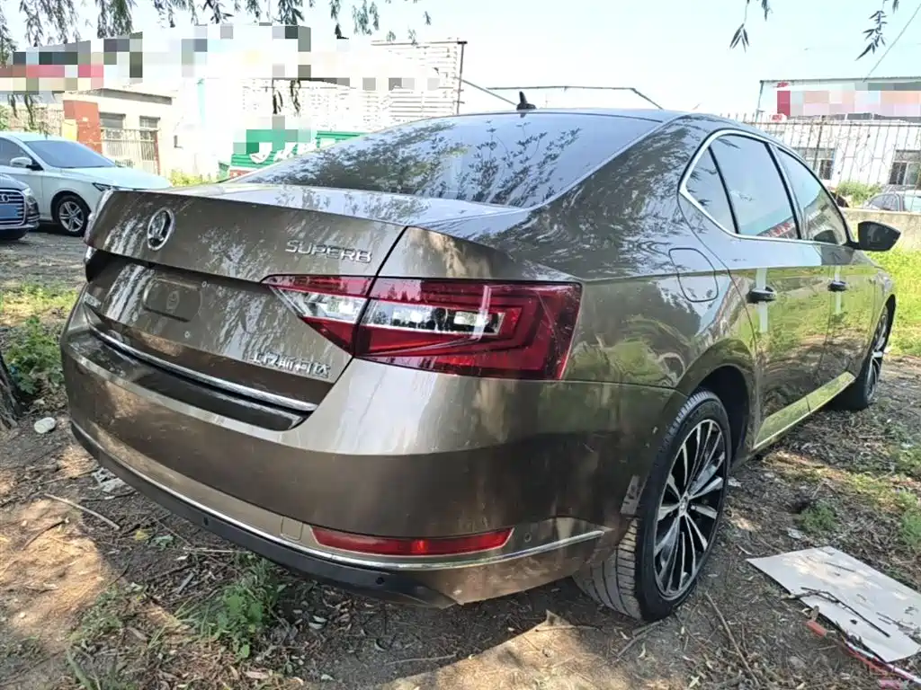 Škoda Superb 2016 TSI330 DSG Smart Edition фото 7