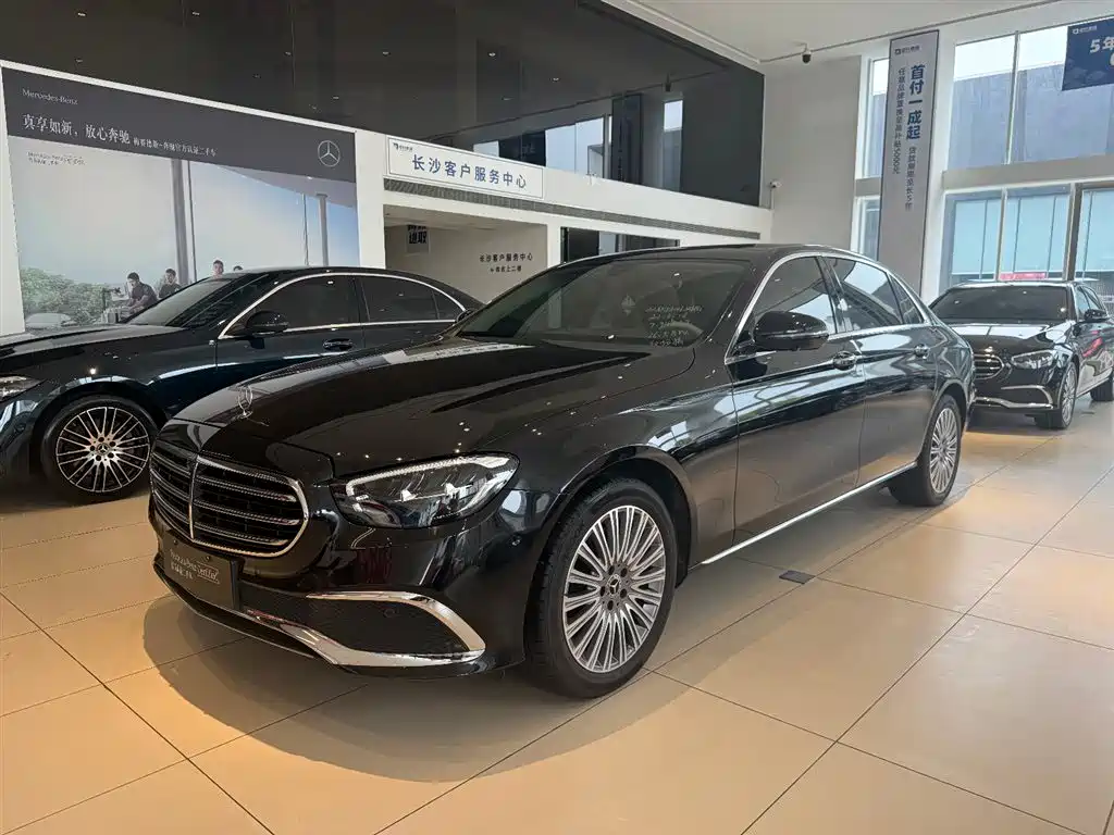 Mercedes-Benz E-Class 2022 E 300 L Fashion фото 2