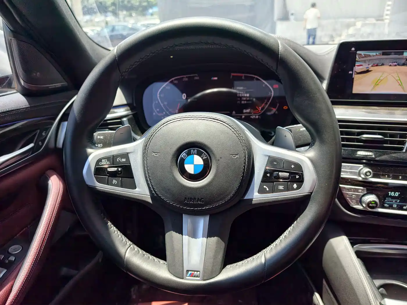 BMW 5 Series 2020 530Li Exclusive M Sport Package фото 13