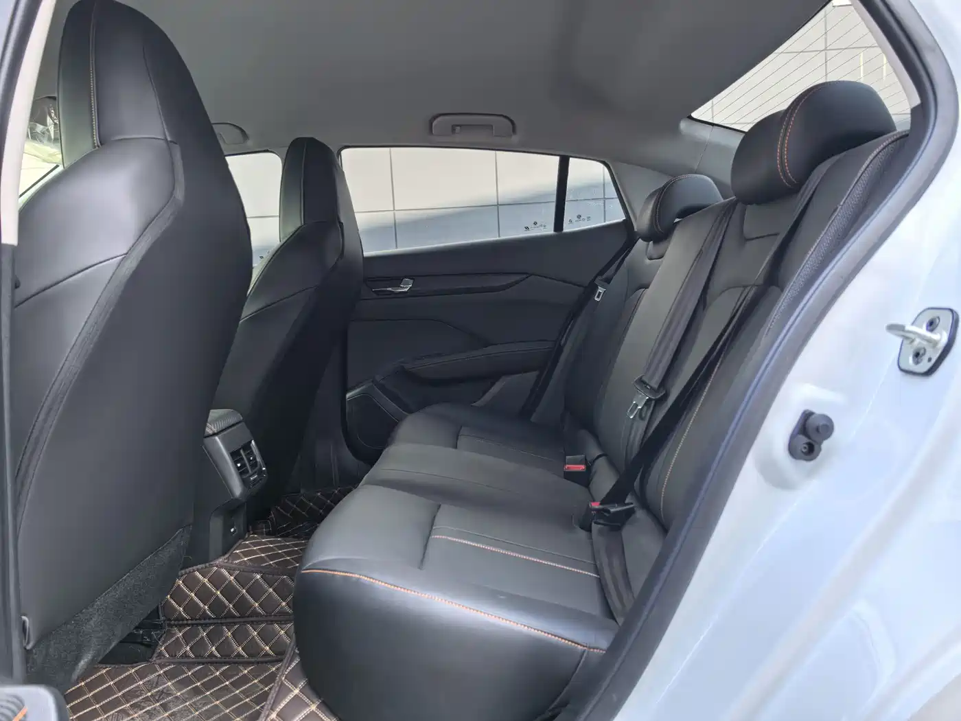 Dongfeng Aeolus Yixuan 2026 2026 Model 1.5L Automatic Luxury Edition