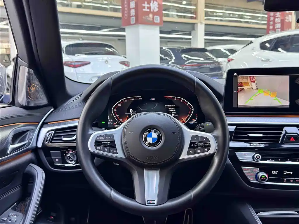 BMW 5 Series (Import) 2021 525i M Sport Package фото 10