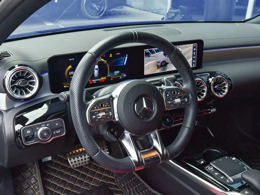 Mercedes-Benz A-Class AMG 2023 Model Year AMG A 35 L 4MATIC фото 16
