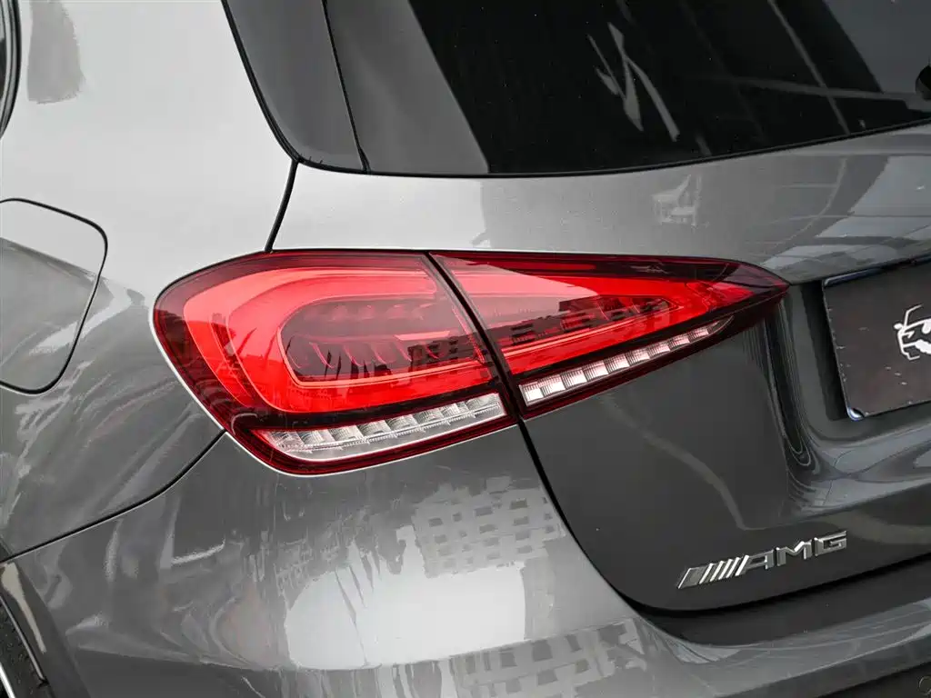 Mercedes-Benz A-Class AMG 2023 Model Year AMG A 35 L 4MATIC фото 8