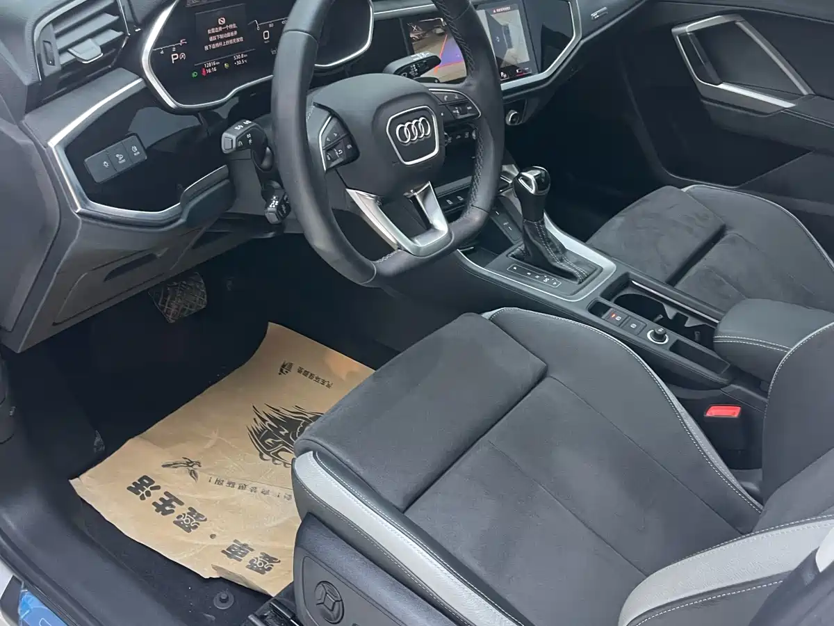 Audi Q3 2023 35 TFSI Fashion Dynamic (1.4T) фото 17