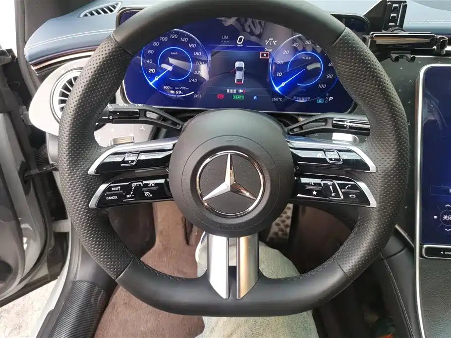 MERCEDES-BENZ EQE