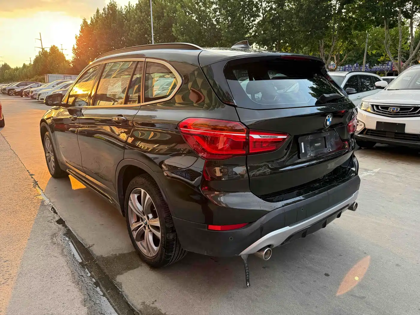 BMW X1 2018 sDrive18Li Premium Model фото 6