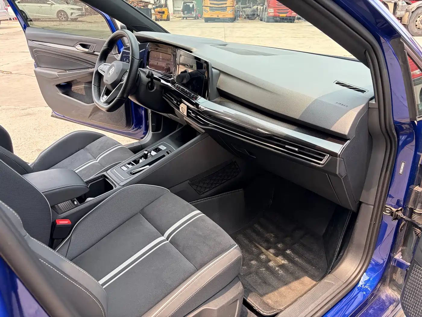 Volkswagen Golf 2021 280TSI DSG R-Line фото 5