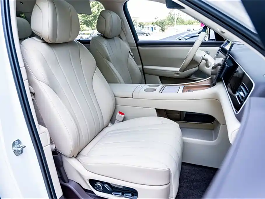 AITO Wenjie AITO M7 2026 Extended Range Base Model 6-Seater фото 21