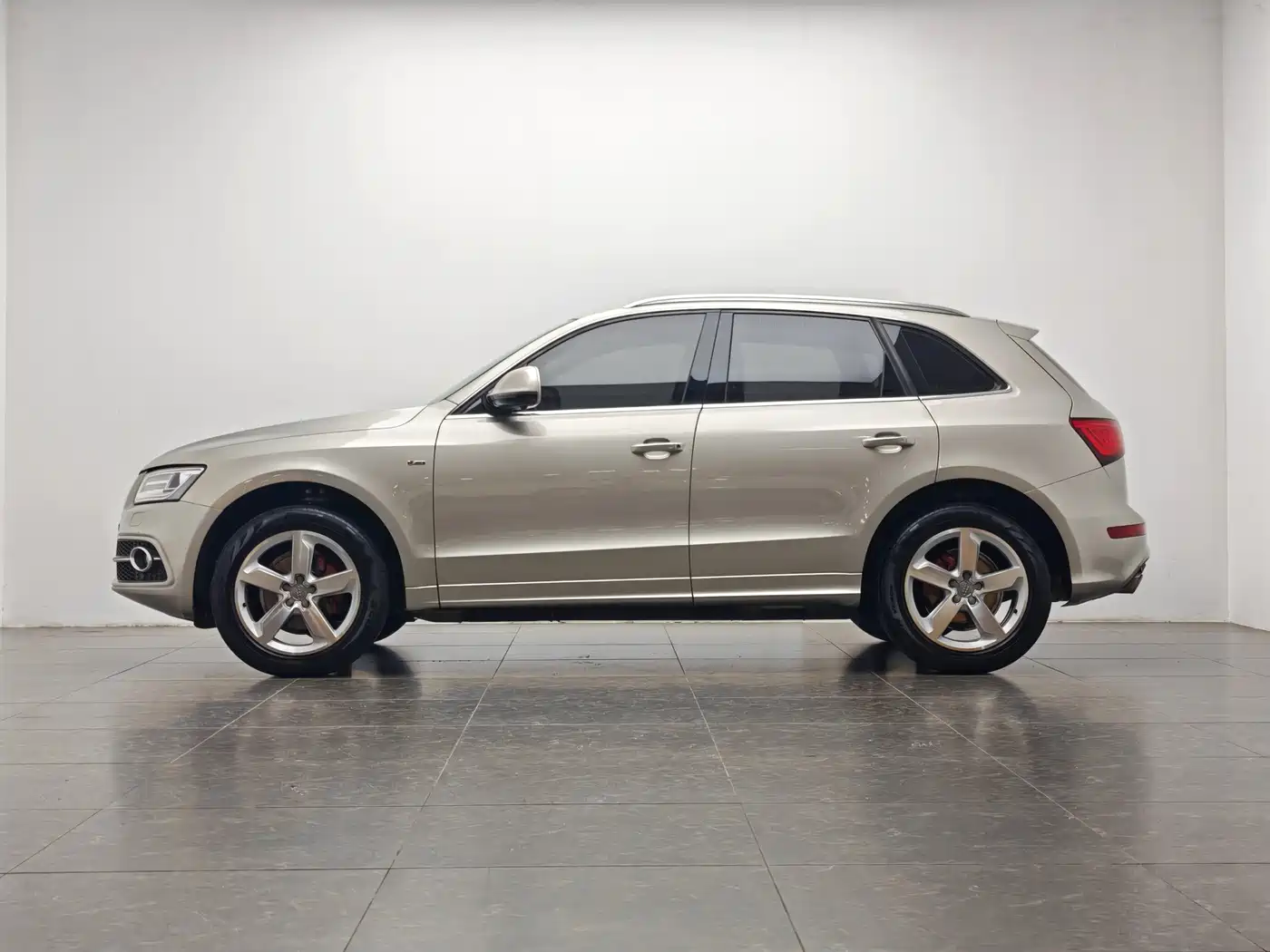 Audi Q5 2018 Collector's Edition 40 TFSI Progressive фото 10