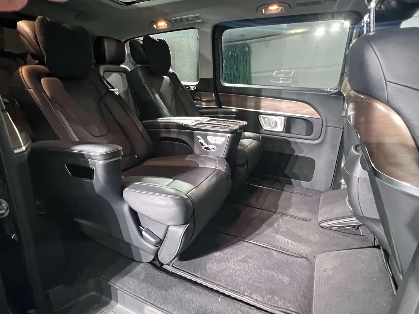 Mercedes-Benz V-Class 2022 V 260 Prestige Edition фото 12