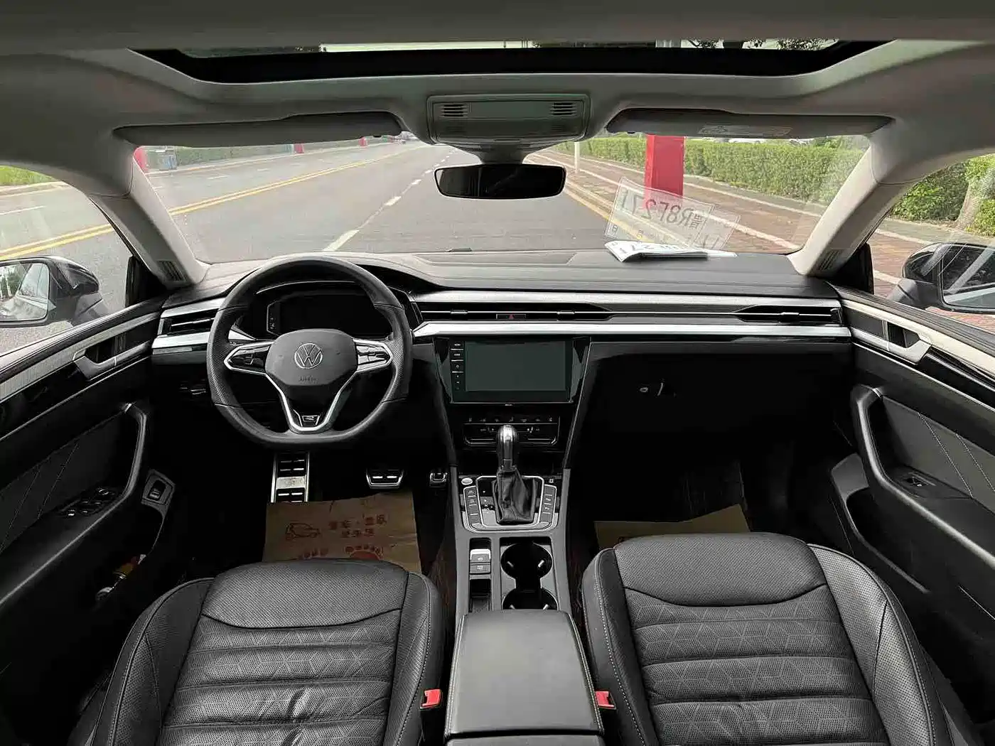 Volkswagen FAW-Volkswagen CC 2021 380TSI Eye-catching Edition 30th Anniversary фото 11