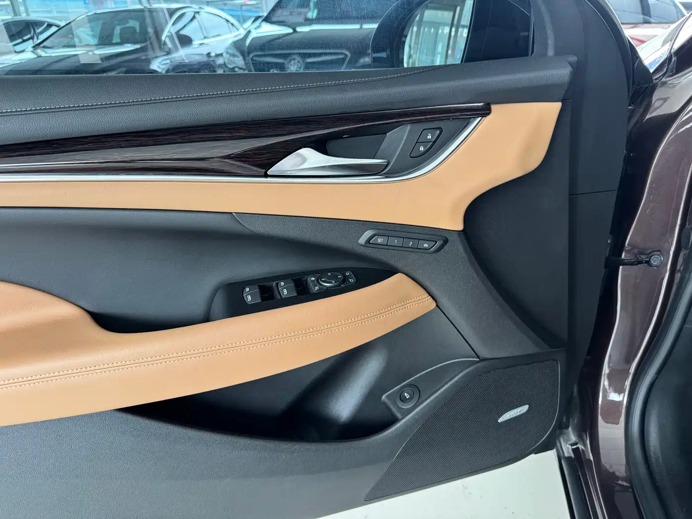 Buick LaCrosse 2016 Model 28T Luxury фото 7
