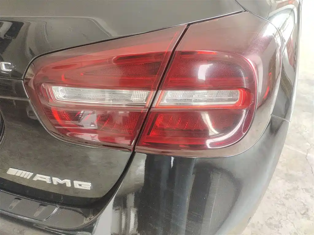 Mercedes-Benz GLA 2016 GLA 220 4MATIC Fashion фото 24