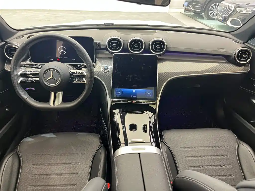Mercedes-Benz C-Class 2023 C 200 L Sport фото 8