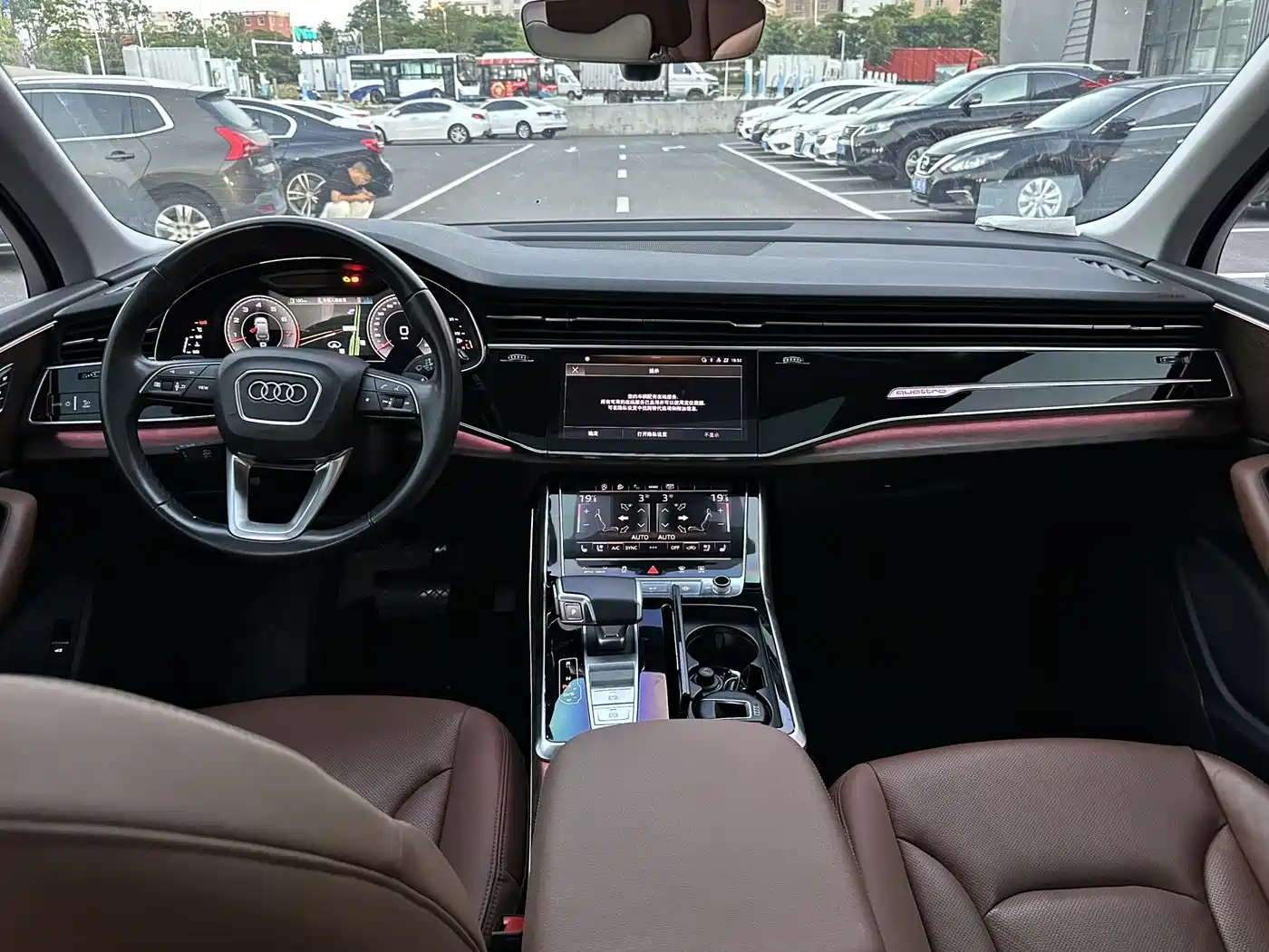 AUDI Q7