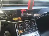 Photo 13 - Audi A8
