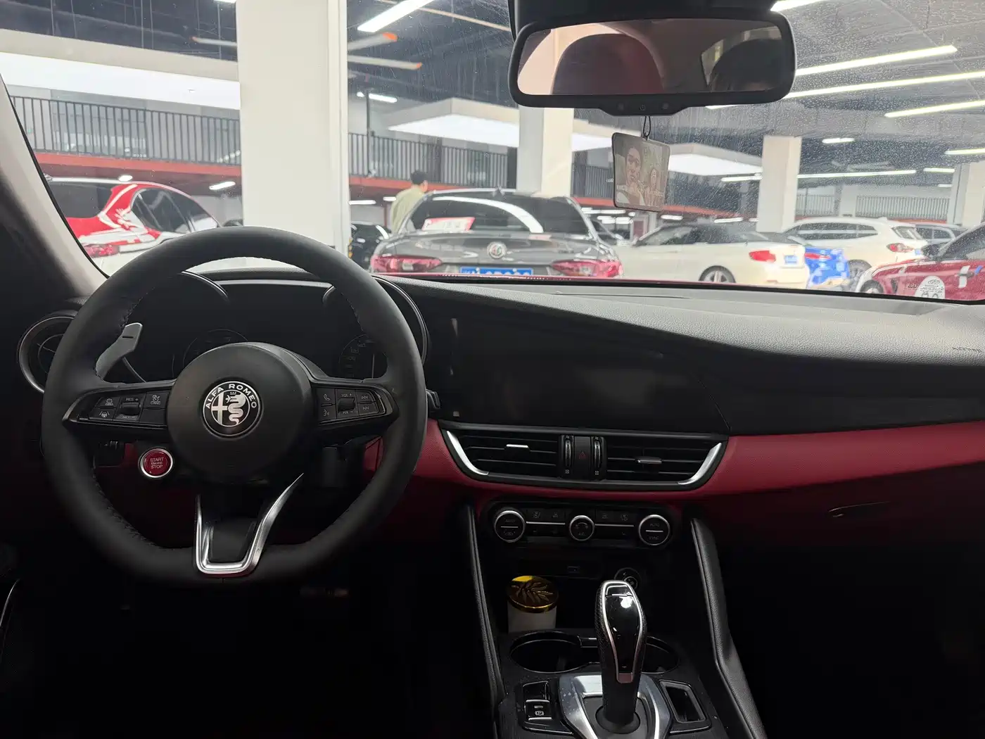 Alfa Romeo Giulia 2020 2020 2.0T 280HP Luxury Edition