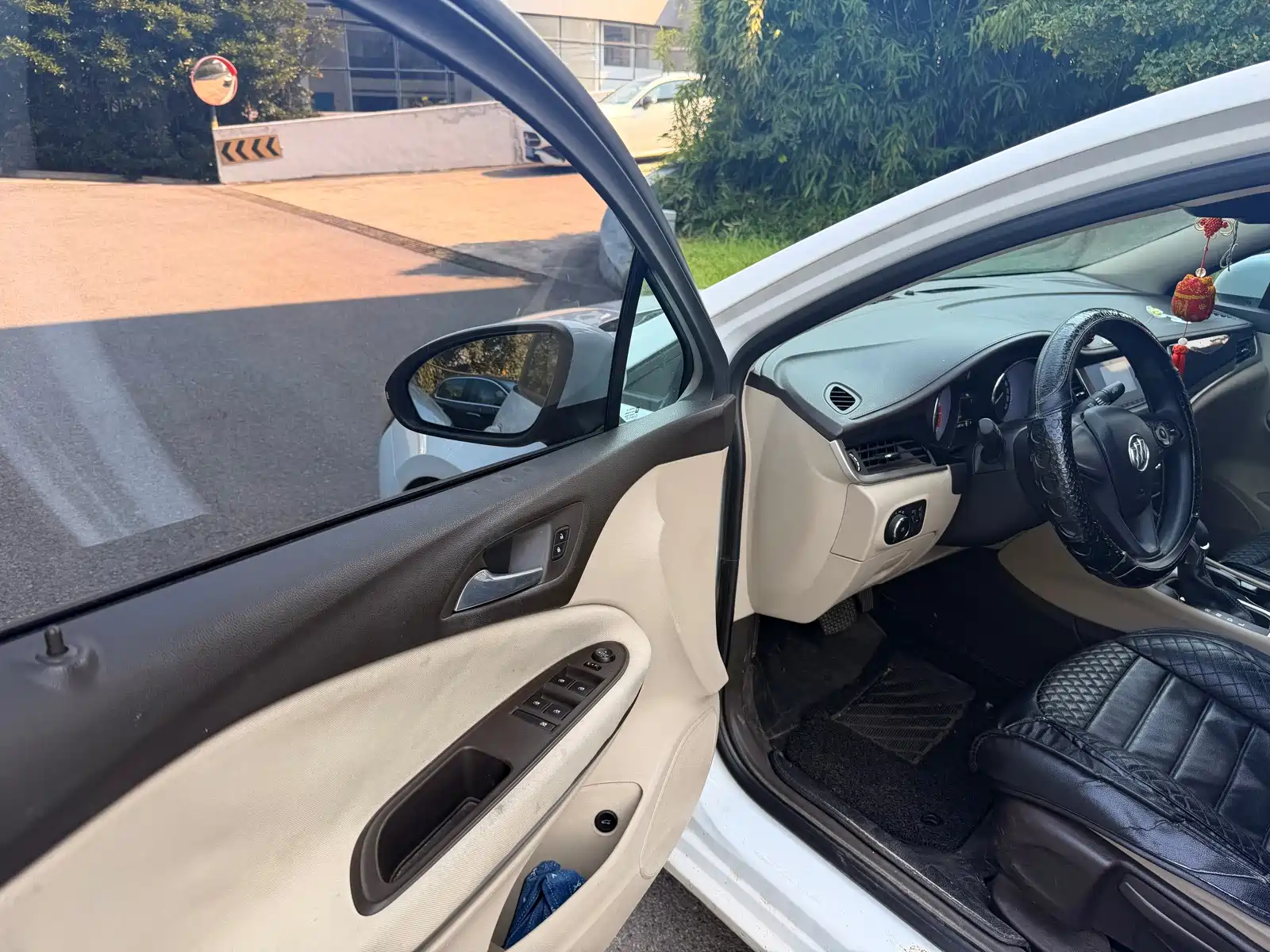 Photo 6 - Buick Verano