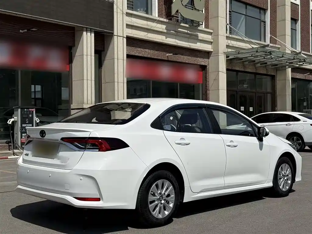 Toyota Corolla 2021 1.2T S-CVT Elite Edition фото 4