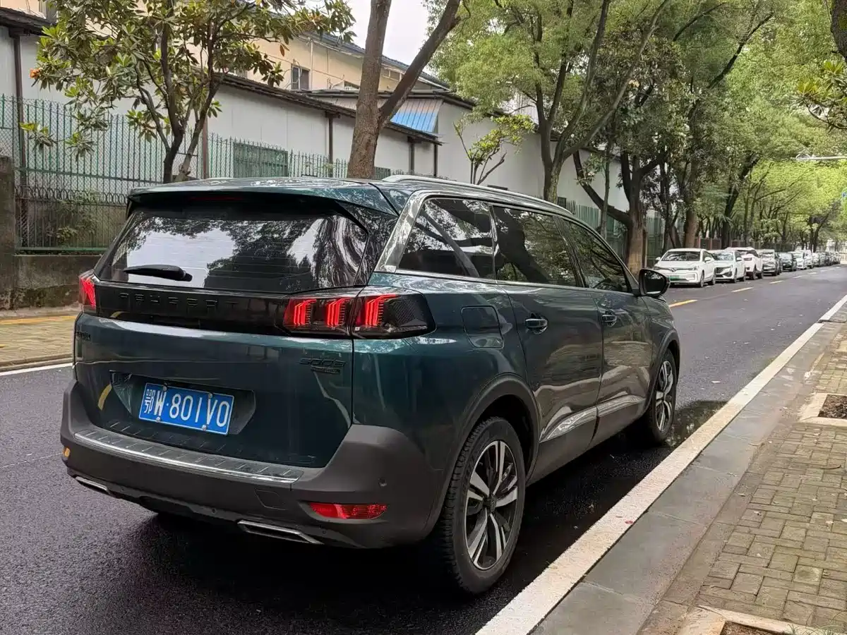 Peugeot 5008 2023 400THP Beloved Full Seats Edition 7-Seater фото 7