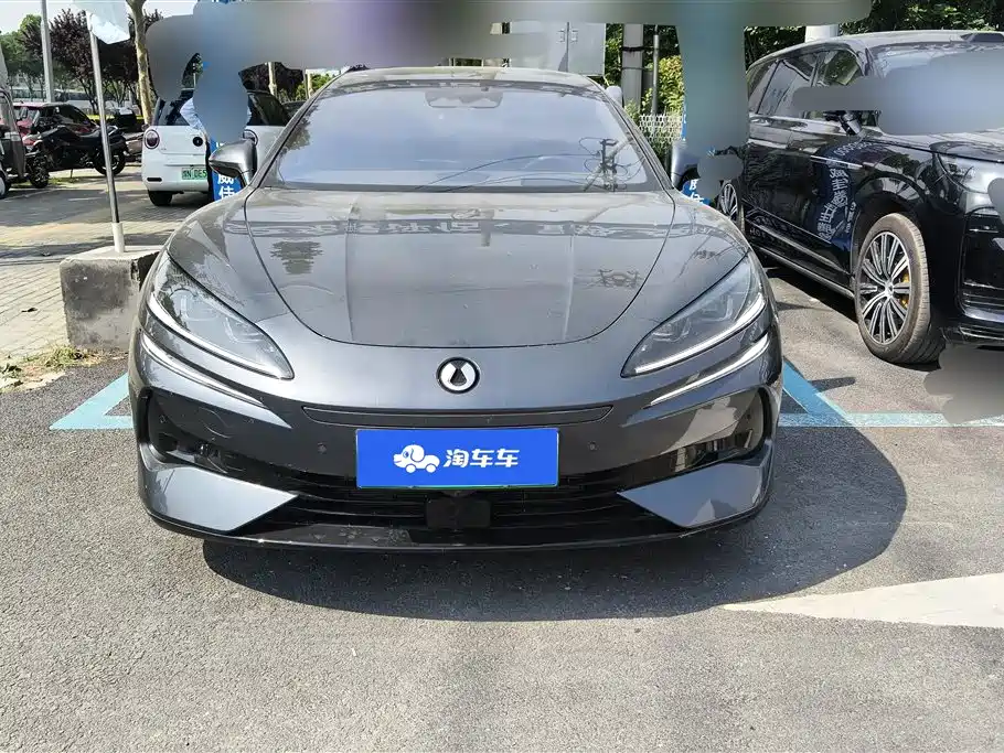 Denza Z9 2024 Model 1100km AWD Max Edition фото 2