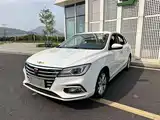 Фото 19 - Roewe i5