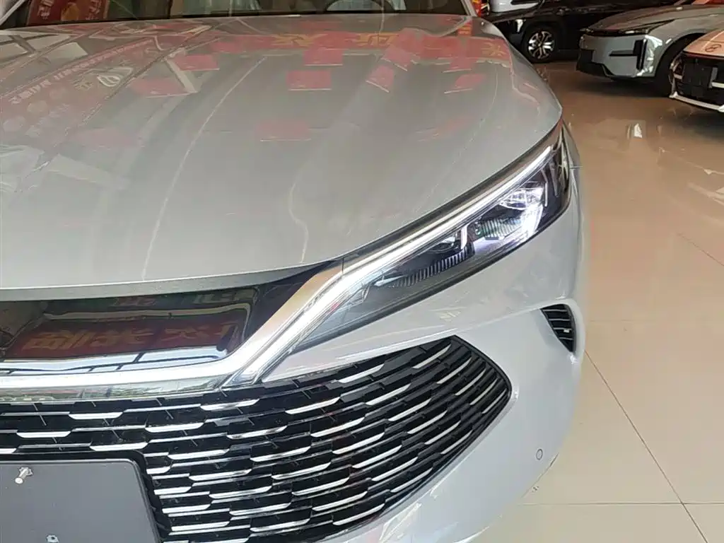 BYD Qin L 2026 DM-i 128KM Progressive фото 24