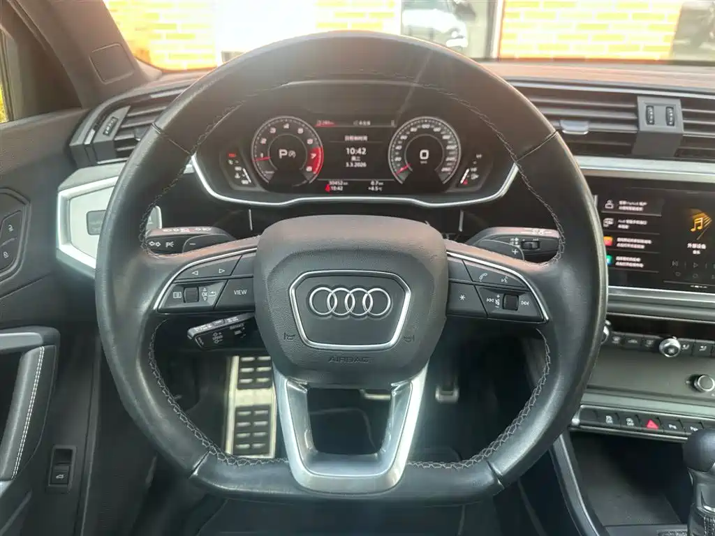 Audi Q3 2024 35 TFSI Fashion Sport фото 10